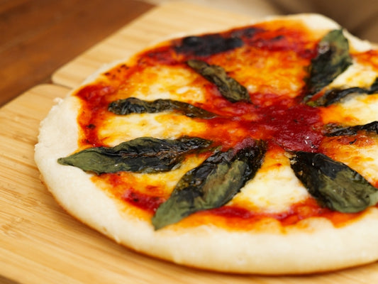 フライパンで焼く市販ピザは不味い？美味しく焼く方法とおすすめレシピ
